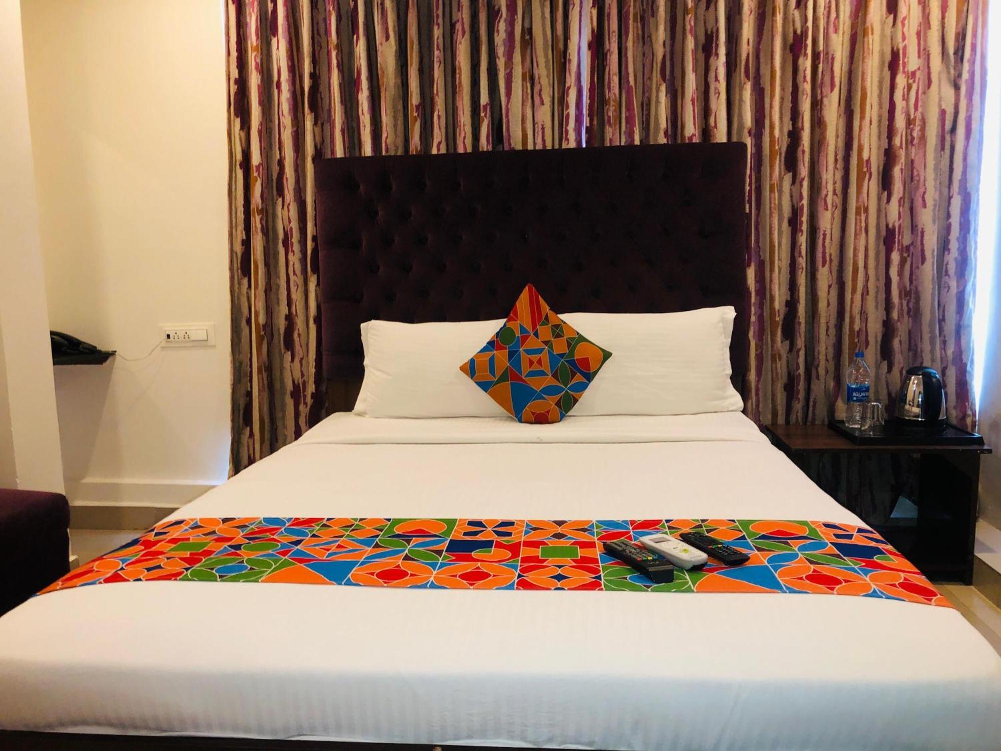 Astra Hotels & Suites - Hsr Layout Sector 1, Near Ecospace Bellandur Bangalore Esterno foto